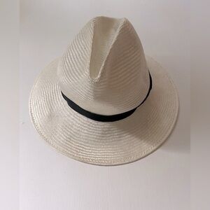NWT BAILEY OF HOLLYWOOD 100% Sisal Straw Hat Fedora Sz SMALL Ivory & Black